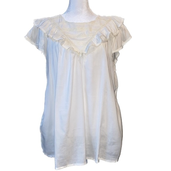 Old Navy Cream V-neck Ruffled Tank Top with Lace Details Size Large - Picture 1 of 10
